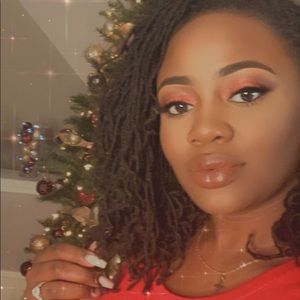 Meet your Posher, Onika